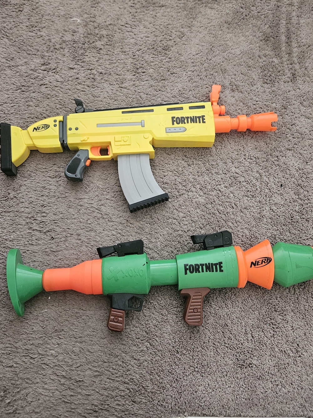 NERF Fortnite Dart Blaster Set - Yellow & Green